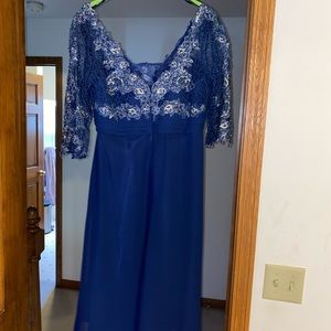 Worn twice Mon Cheri MIDI dress size 10